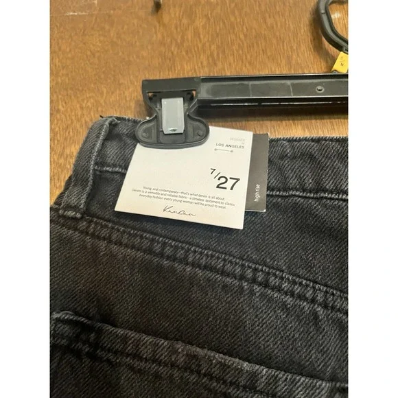 NEW Kancan Black Ladies Shorts Distressed Cut Off Hem 7/27 7‎ 27 NWT - Picture 4 of 5